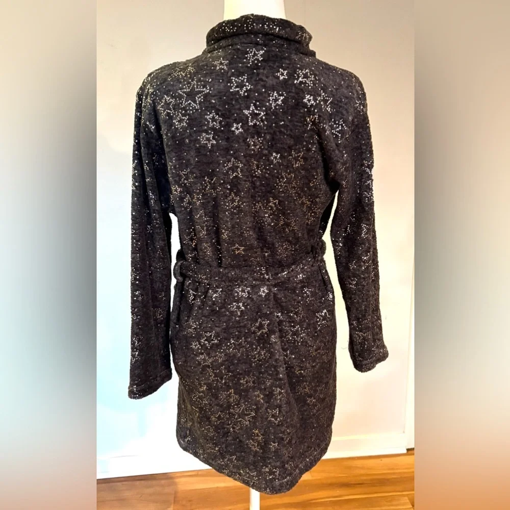 Danskin, Girl’s Gray Glitter Star Robe, Size XL